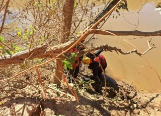 Corpo de homem de 39 anos é resgatado do Rio Verde pelos bombeiros em São Lourenço, MG