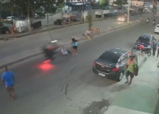 Homem morre quase dois meses após ser atropelado enquanto piloto 'empinou' moto no subúrbio de Salvador