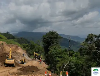 Extrema realiza alargamento de importante estrada no Bairro Pitangueiras