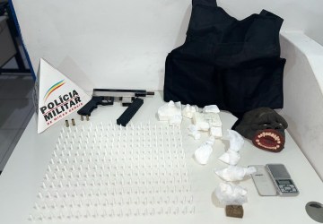 Fruta de Leite: Polícia Militar apreende submetralhadora e grande quantidade de drogas em carro parado em estrada vicinal