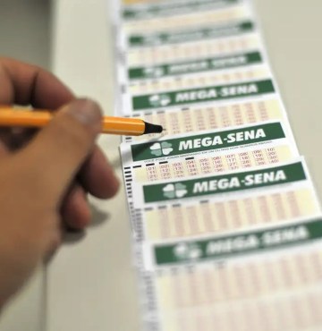 Três apostas do Paraná faturam R$ 75 mil cada na Mega-Sena; veja cidades com premiados