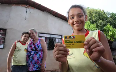 Caixa paga Bolsa Família a beneficiários com NIS de final 8