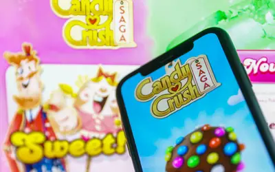 Padre usa 200 mil reais do cartão da igreja para jogar 'Candy Crush'