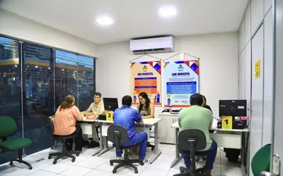 Em busca de emprego? Confira 1.338 oportunidades abertas em Fortaleza