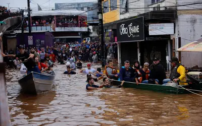 Cearense no Rio Grande do Sul relata momentos de desespero com enchentes: 'Literalmente debaixo d'água'