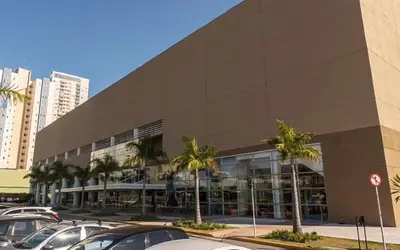 Shoppings do Alto Tietê oferecem 21 vagas de emprego nesta terça-feira; confira
