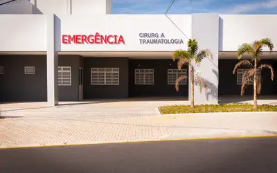 Hospital de Fazenda Rio Grande recebe últimos retoques para inauguração