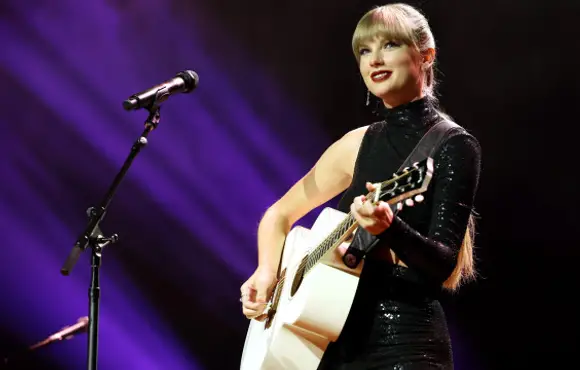 Taylor Swift volta a fazer novela de si e perde o brilho em novo álbum