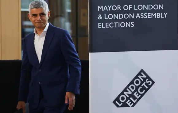 Sadiq Khan é reeleito prefeito de Londres para um terceiro mandato