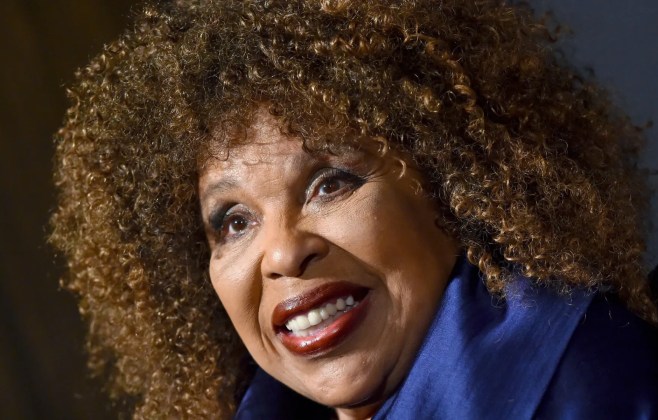 Roberta Flack, cantora de 'Killing Me Softly', morre aos 88 anos