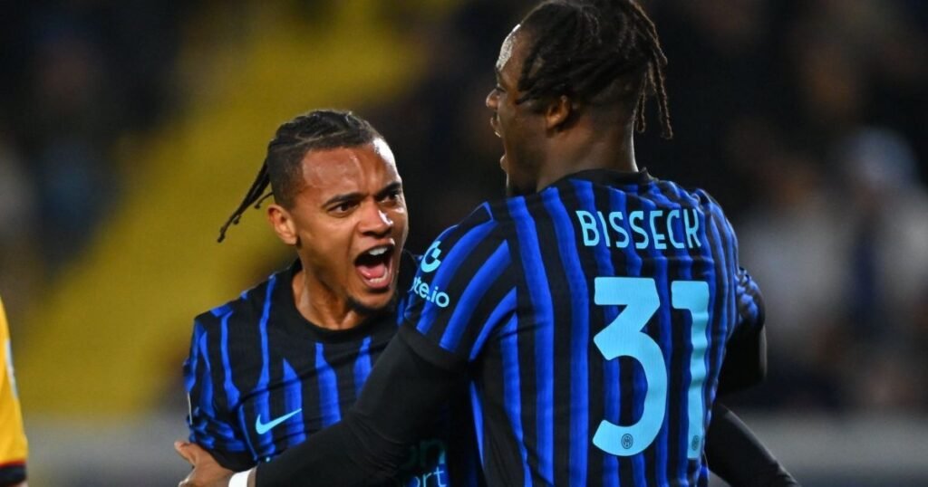 Inter vence Lecce e dispara na liderança do italiano