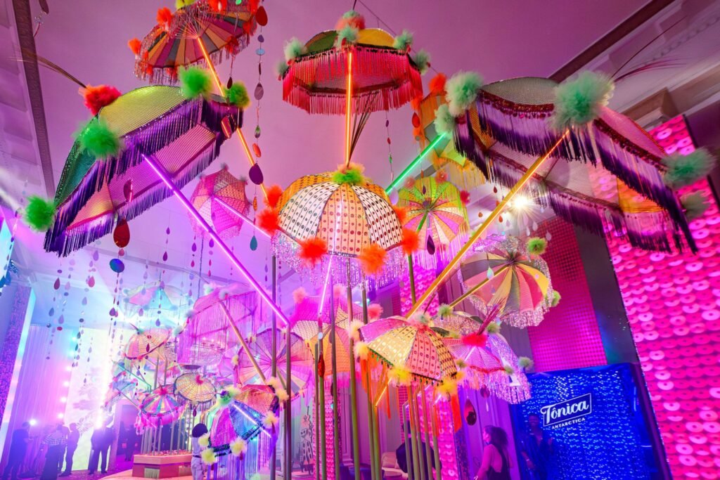 Baile da Vogue 2026: confira as fotos da decoração e entre no clima da festa