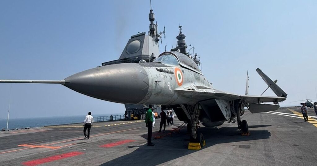 Índia aposta em nacionalizar navios de guerra; conheça porta-aviões do país