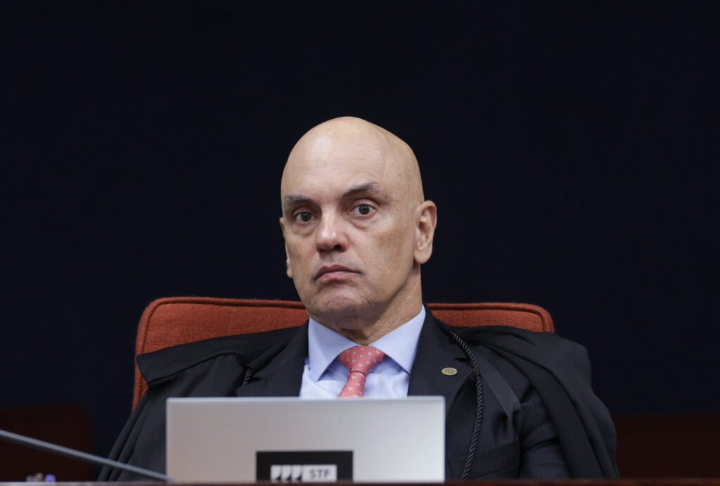 Jornal rebate Moraes e diz que mensagens de Vorcaro foram periciadas; PF não teria visto crime