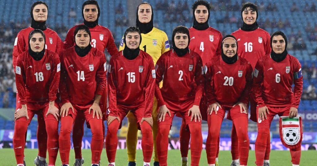 Ex-capitã afegã elogia jogadoras iranianas que pediram asilo