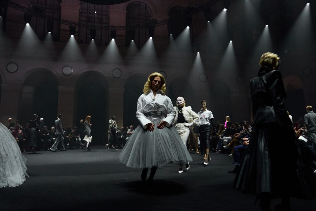 Matières Fécales | Paris | Inverno 2026