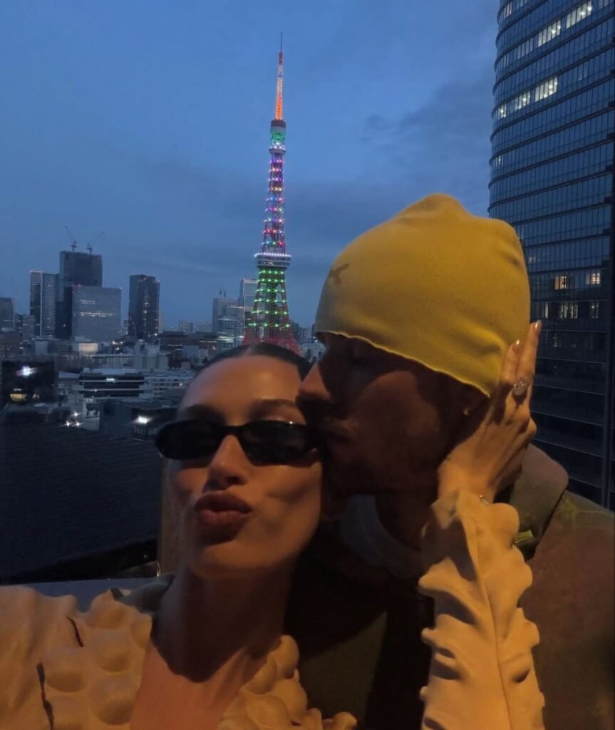 Hailey Bieber exibe carrossel de cliques inéditos após celebrar o aniversário de Justin