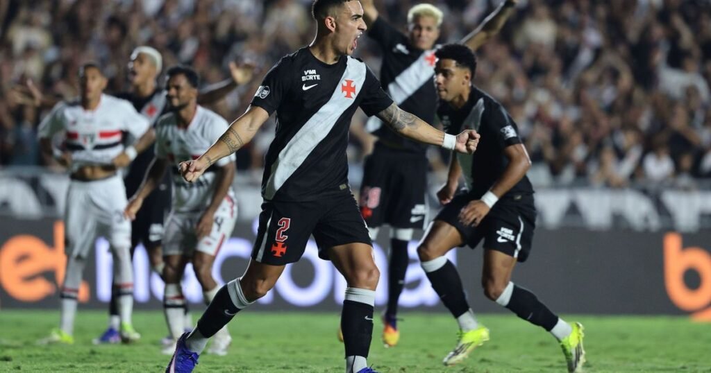 Brasileirão: Vasco vira sobre o São Paulo no fim e encerra jejum